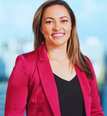 A dedicated clinician, Cynthia has over 18 years of experience as a Diabetes Specialist Podiatrist, profoundly impacting Māori communities through her practice in clinical biomechanics, orthotics, and diabetic amputation prevention.