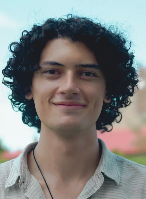 e Rato Leach is an emerging leader in Māori health, dedicated to serving his community and empowering Māori youth through education and mentorship. 