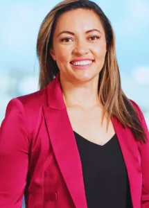 A dedicated clinician, Cynthia has over 18 years of experience as a Diabetes Specialist Podiatrist, profoundly impacting Māori communities through her practice in clinical biomechanics, orthotics, and diabetic amputation prevention.